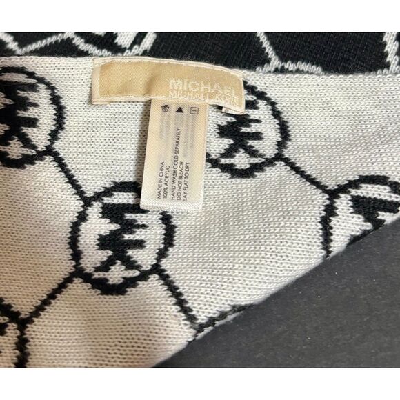 Michael Kors Logo Knit Scarf Black White Reversible Acrylic Winter Wrap - Picture 4 of 5